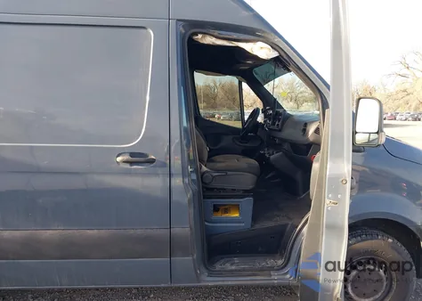 2019 Mercedes-Benz Sprinter 2500 Standard Roof V6 z USA, uszkodzony, nr VIN WD4PF0CD8KP031802